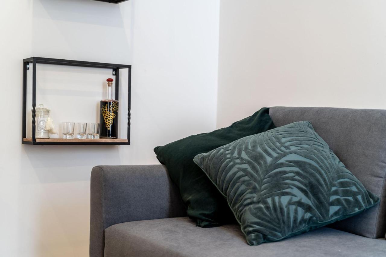 קאבטאט Apartments Marta מראה חיצוני תמונה
