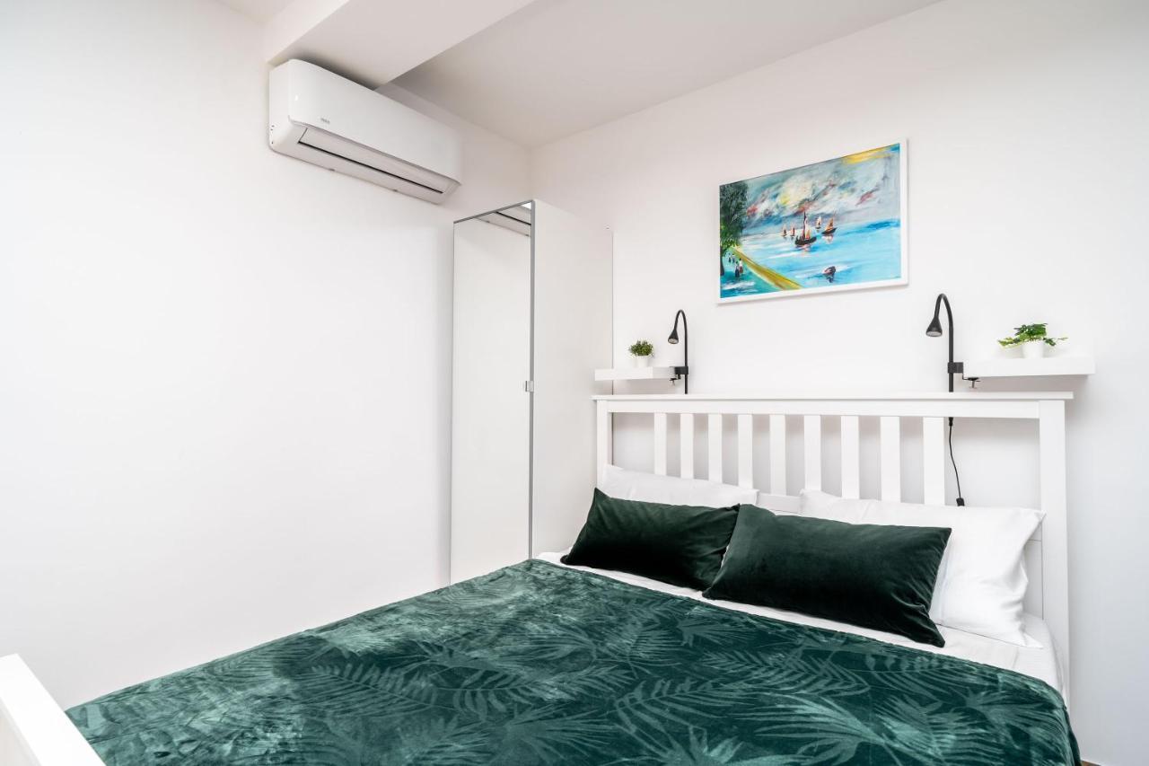 קאבטאט Apartments Marta מראה חיצוני תמונה